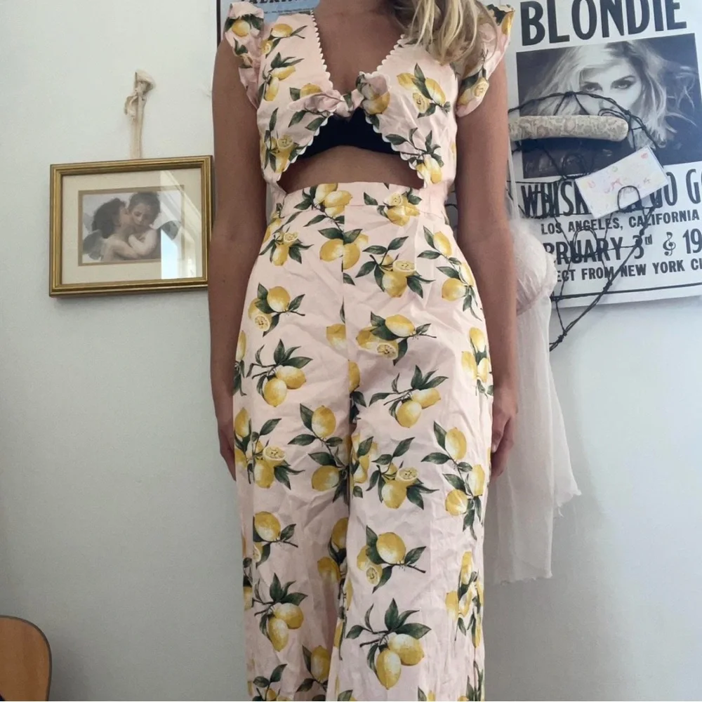 Lemon Love Shack Fancy inspired palazzo scallop jumpsuit -sizes medium and large - Picture 4 of 5